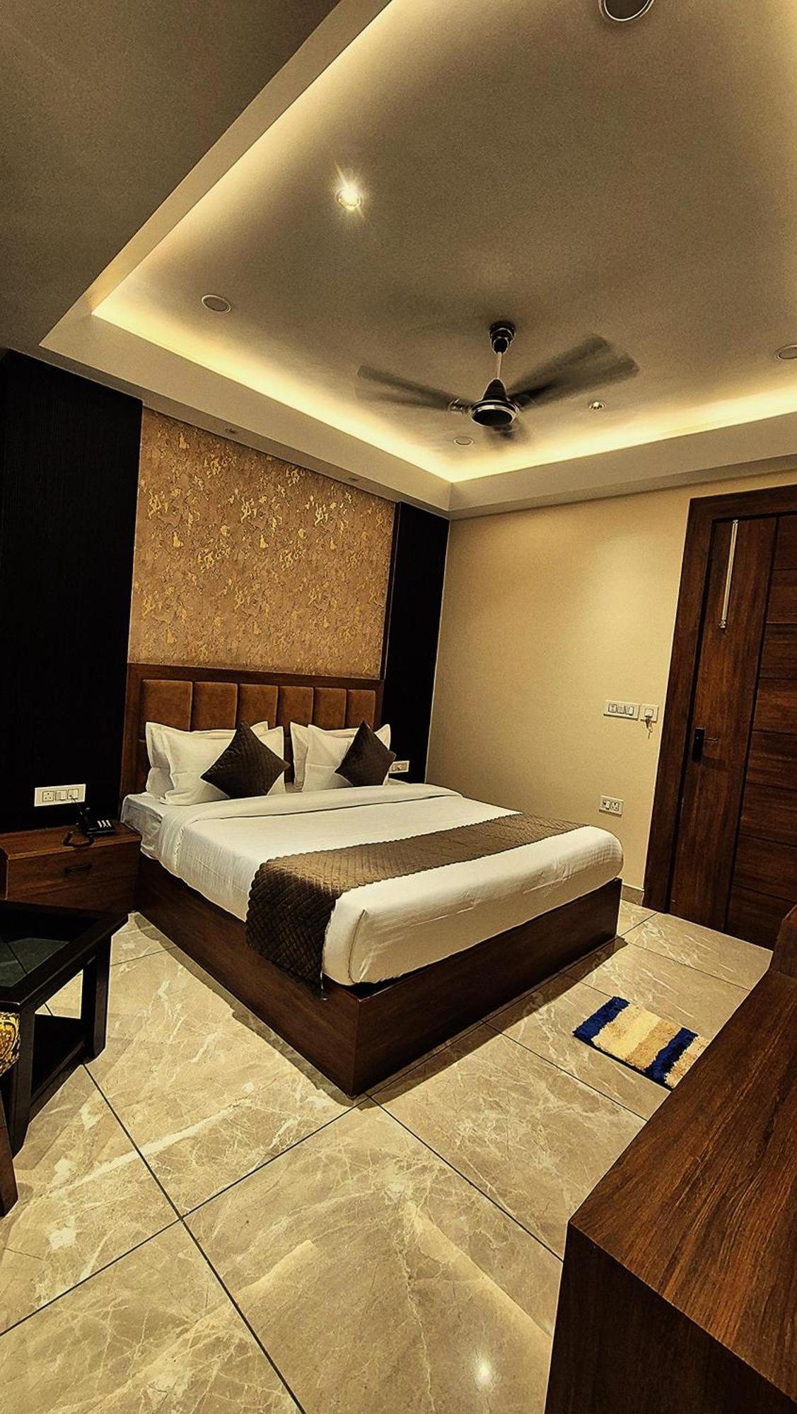 הרידוואר Hotel Hari Dhara, 100 Meters From Har-Ki-Pauri מראה חיצוני תמונה