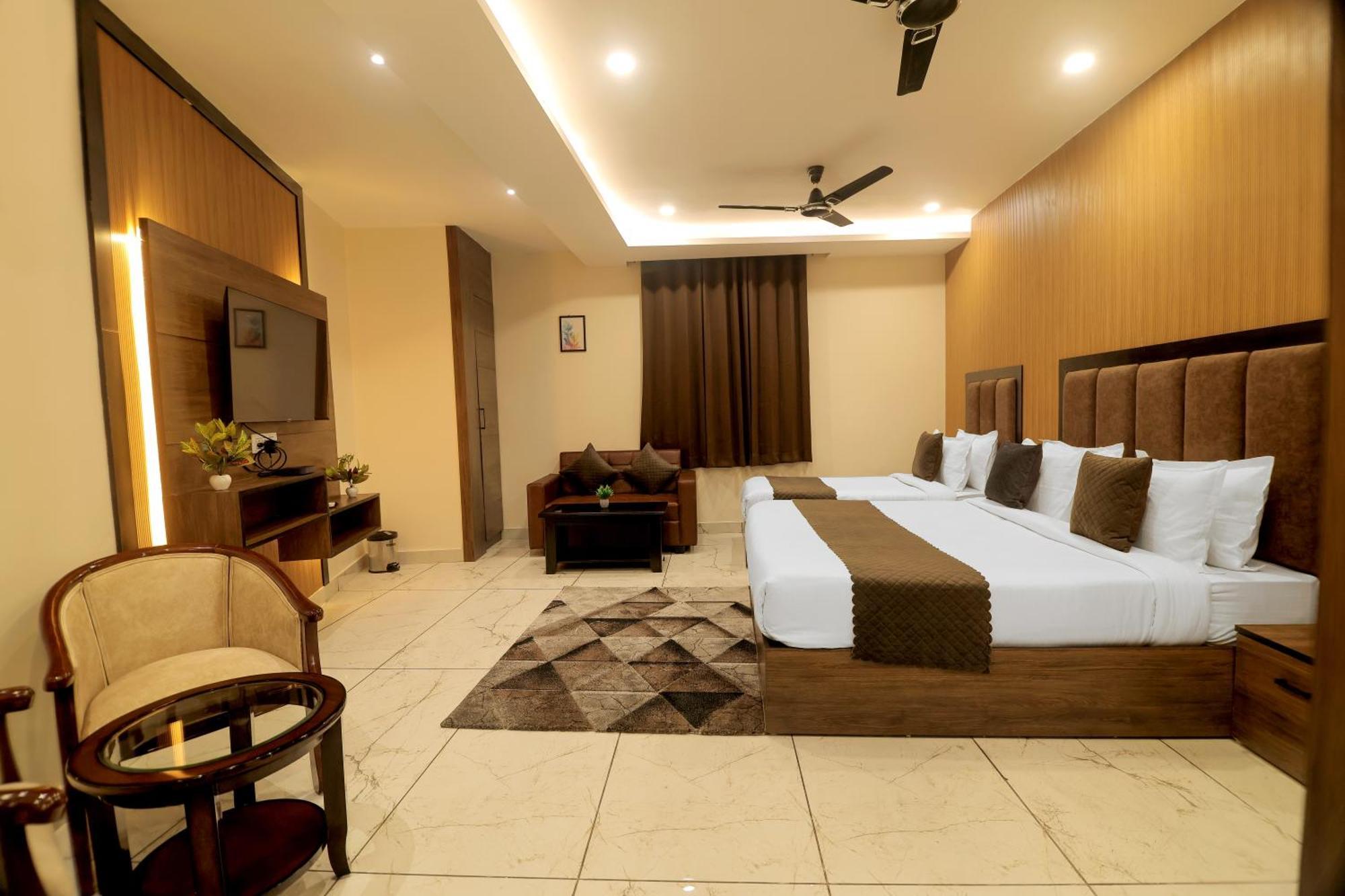 הרידוואר Hotel Hari Dhara, 100 Meters From Har-Ki-Pauri מראה חיצוני תמונה